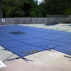 Rayner Blue Solid with Drain Pool Cover