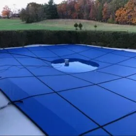 Latham 1000V Solid Vinyl In Blue with Pump