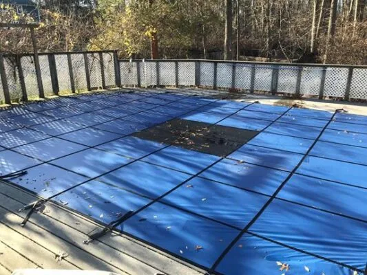 Yard Guard Blue Vinyl Solid With Drains Pool Cover